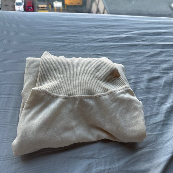 Brioni Cream Coloured Turtleneck Sweater - Picture 4 of 4